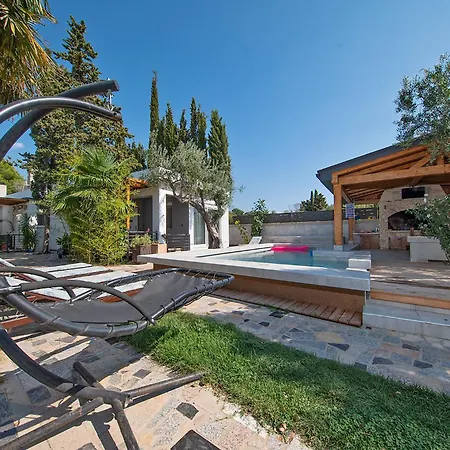 Apartamento Volf 1405 *