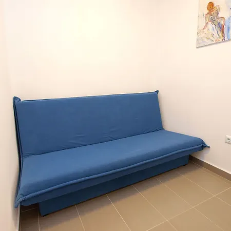 Volf 1405 *