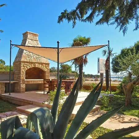 Volf 1405 Apartamento Peroj