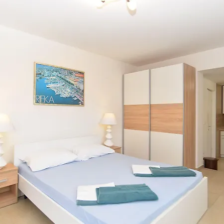 Volf 1405 Apartamento Peroj