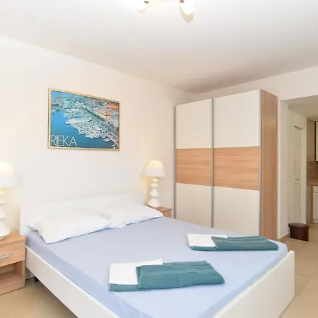 Apartment Volf 1405 Peroj